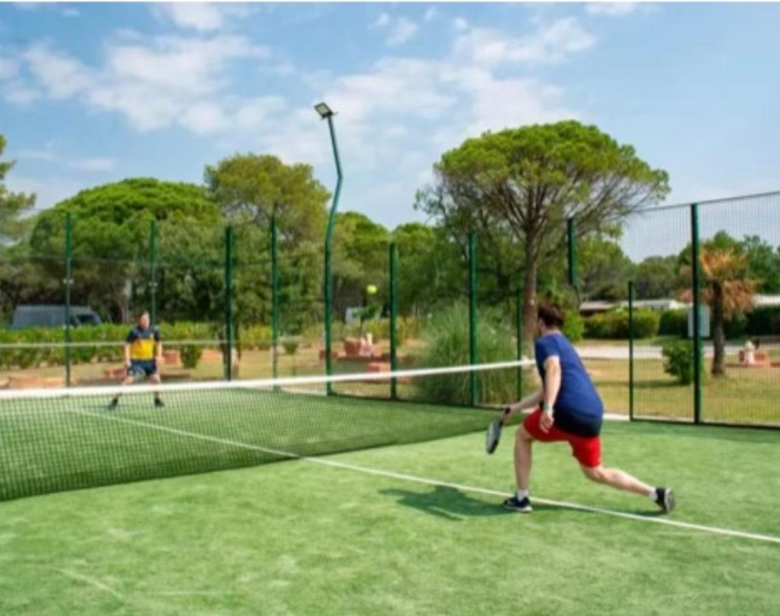 Camping Oasis Village Puget-sur-Argens Exterior photo